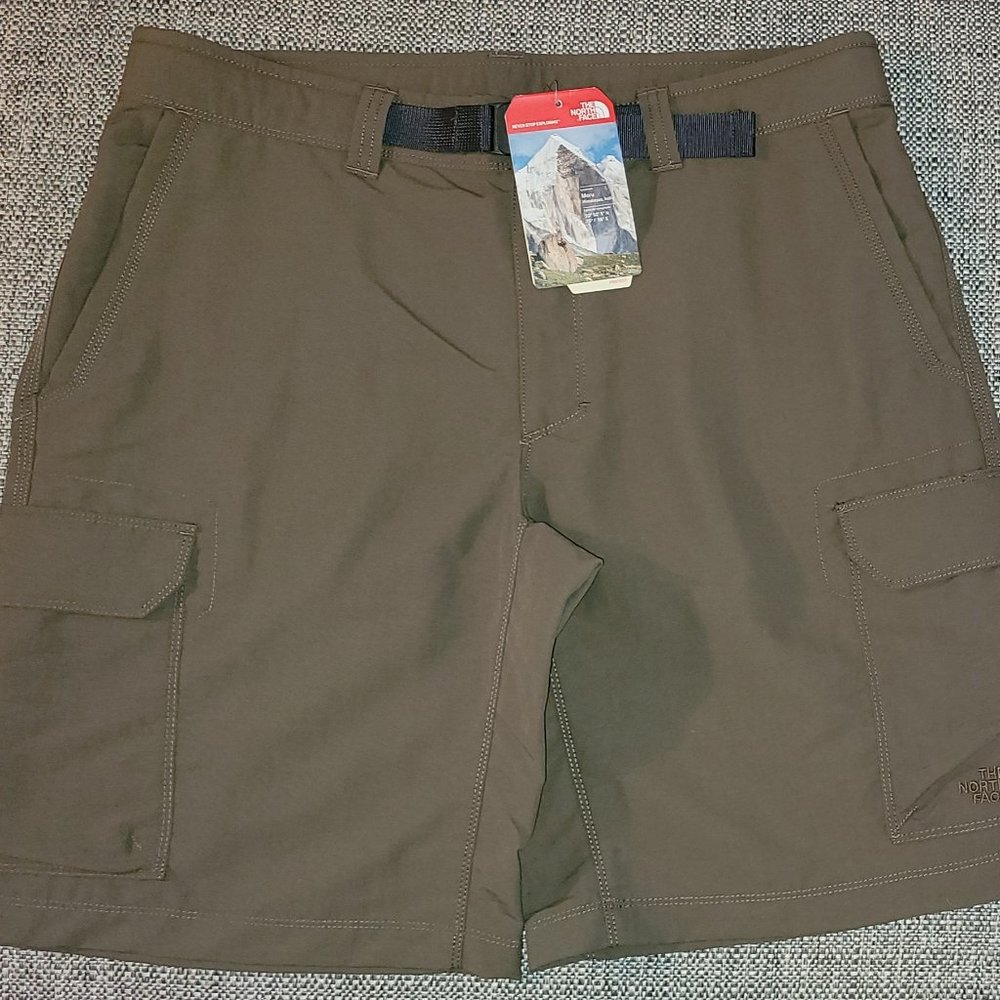 BRAND NEW - North Face - Paramount II Short